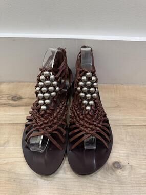 B. Makowsky Sandals Womens Size 9 Brown Leather Beaded Gladiator Flat Casual